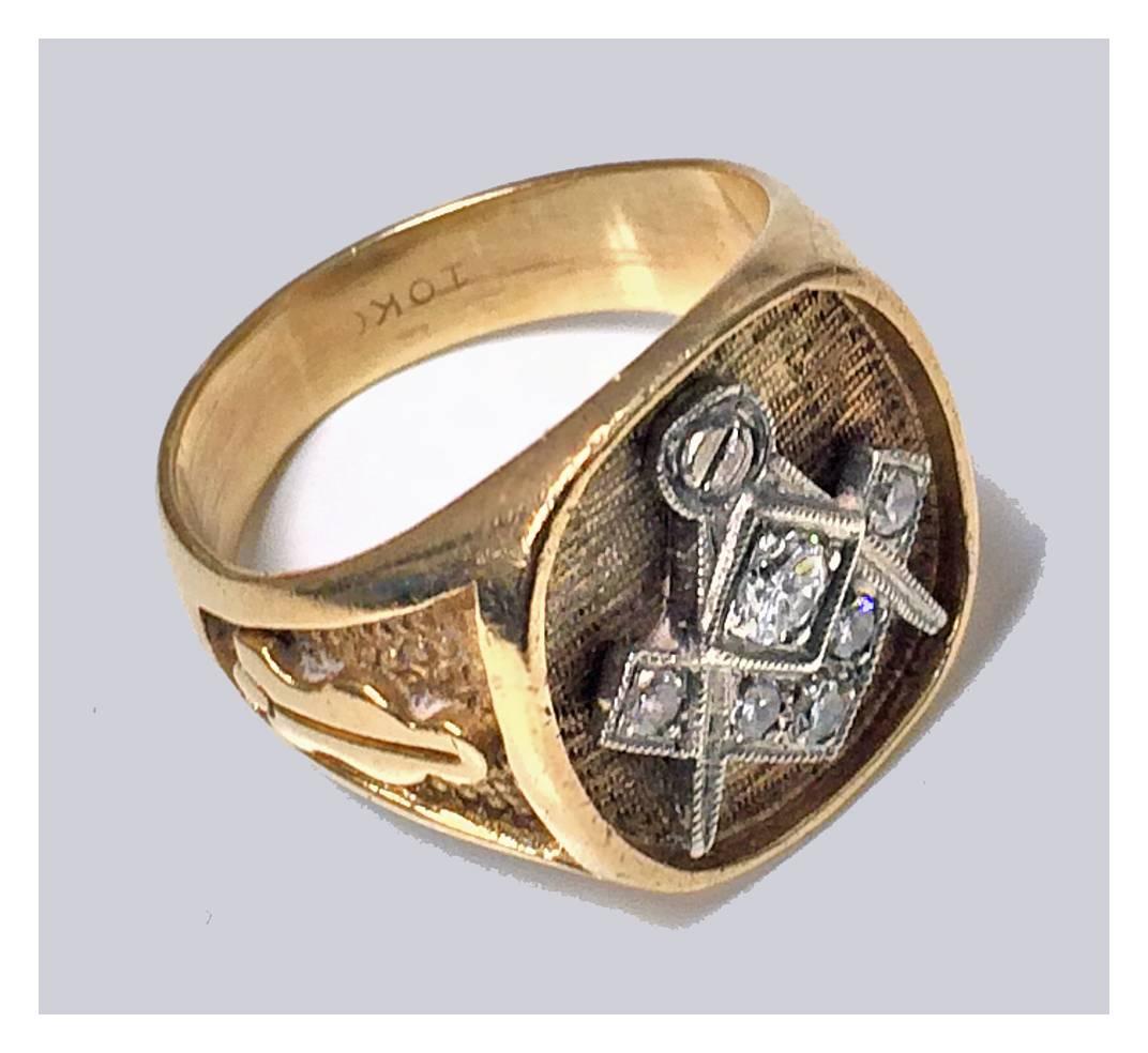 gold masonic ring with diamond