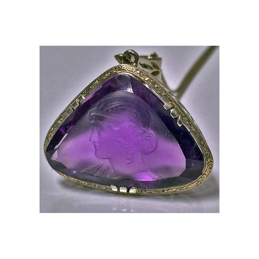 1920s Unusual Double-Sided Amethyst Intaglioa In Good Condition In Toronto, ON