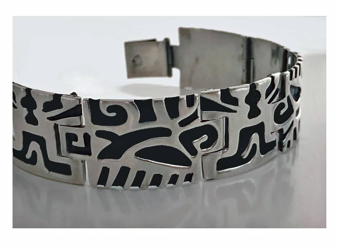 1950s Mexican Sterling Bracelet In Good Condition In Toronto, ON