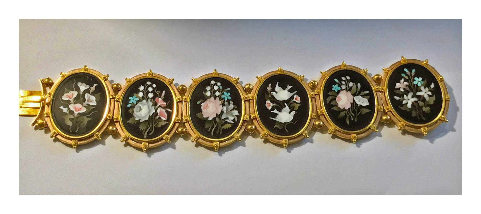 Antique 18K Pietra Dura large Bracelet, Italian C.1875 In Good Condition In Toronto, ON