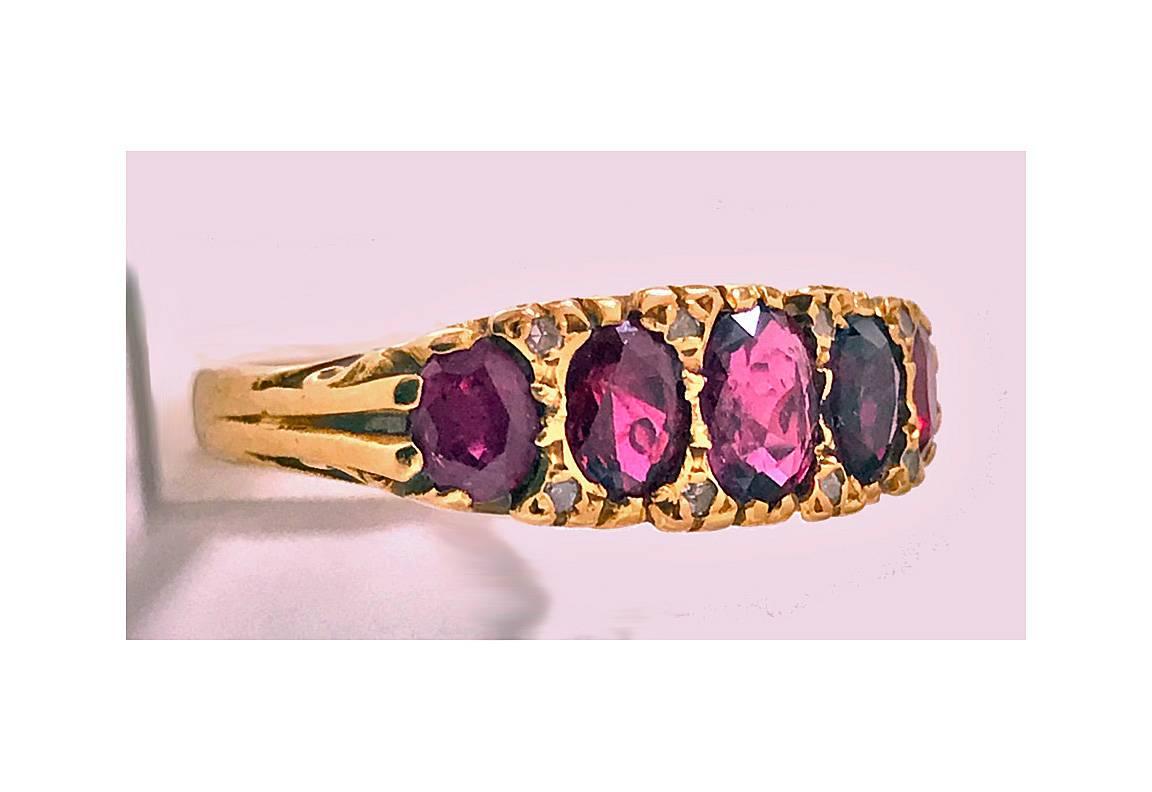 Antique Ruby and Diamond 18 Karat Ring, circa 1900 In Good Condition In Toronto, ON