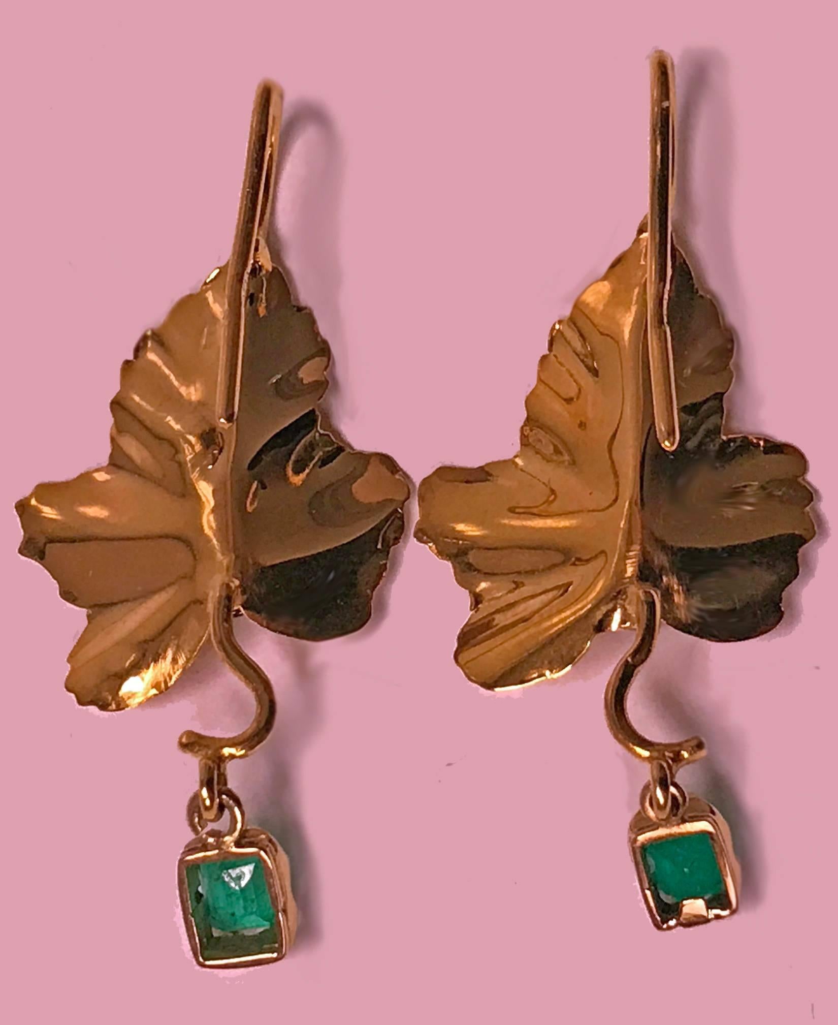 Emerald Cut 20th Century Garnet Emerald Gold Drop Earrings For Sale