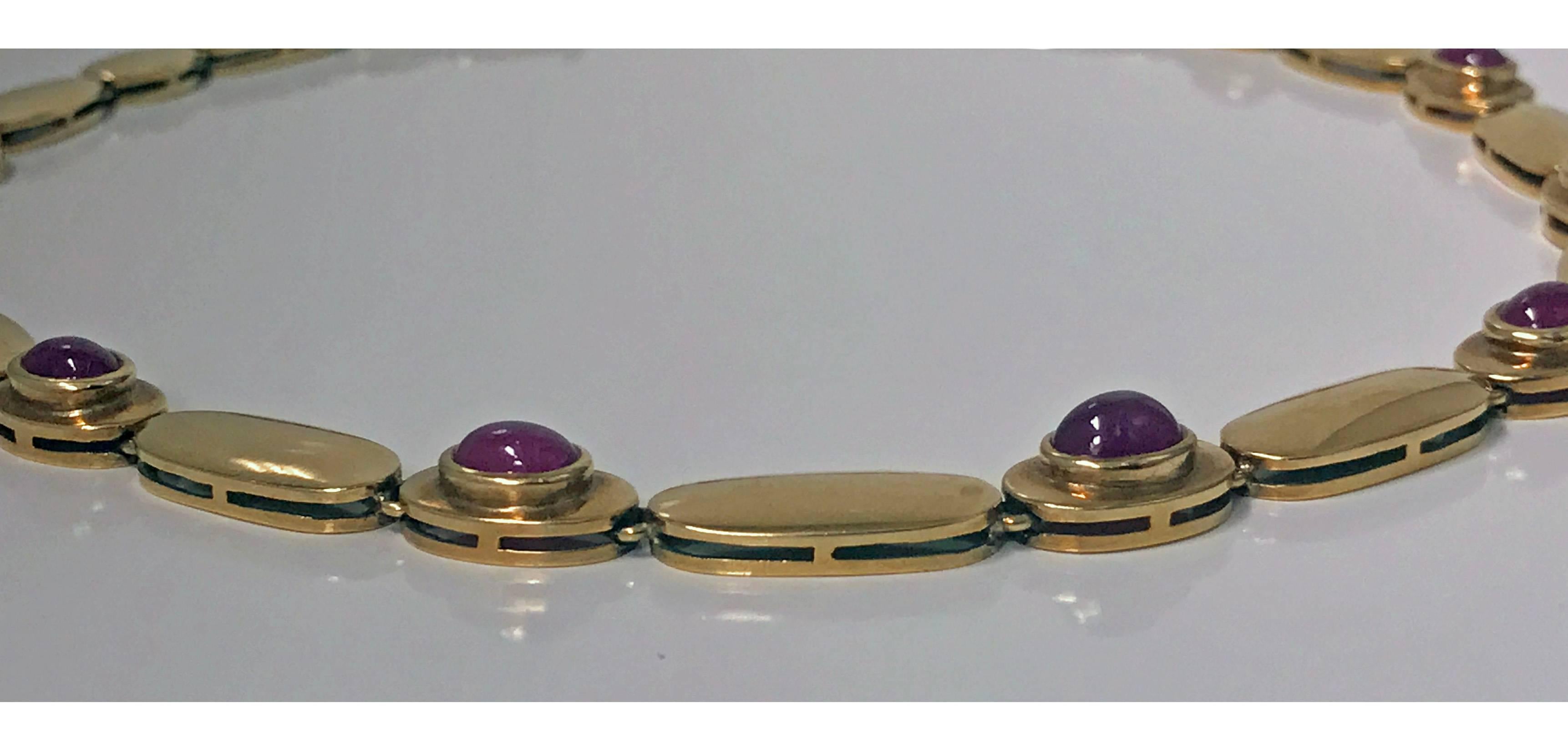 Cabochon Ruby Gold Necklace and Bracelet Set In Good Condition In Toronto, ON