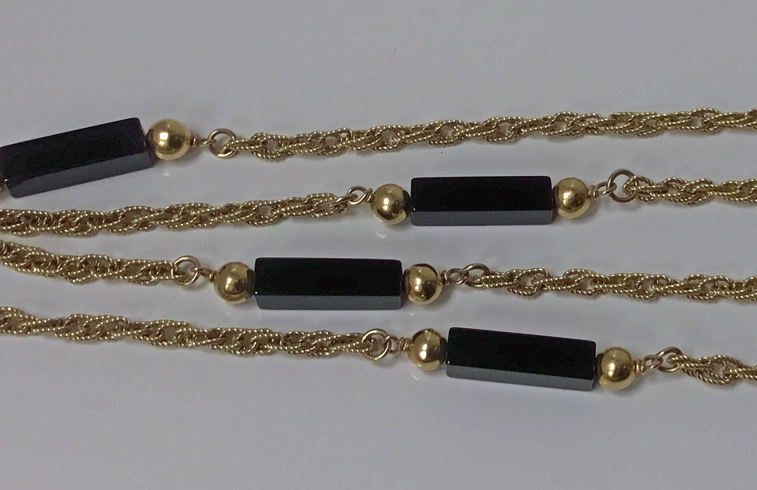 20th Century Stylish Onyx Gold Long Chain In Excellent Condition In Toronto, ON