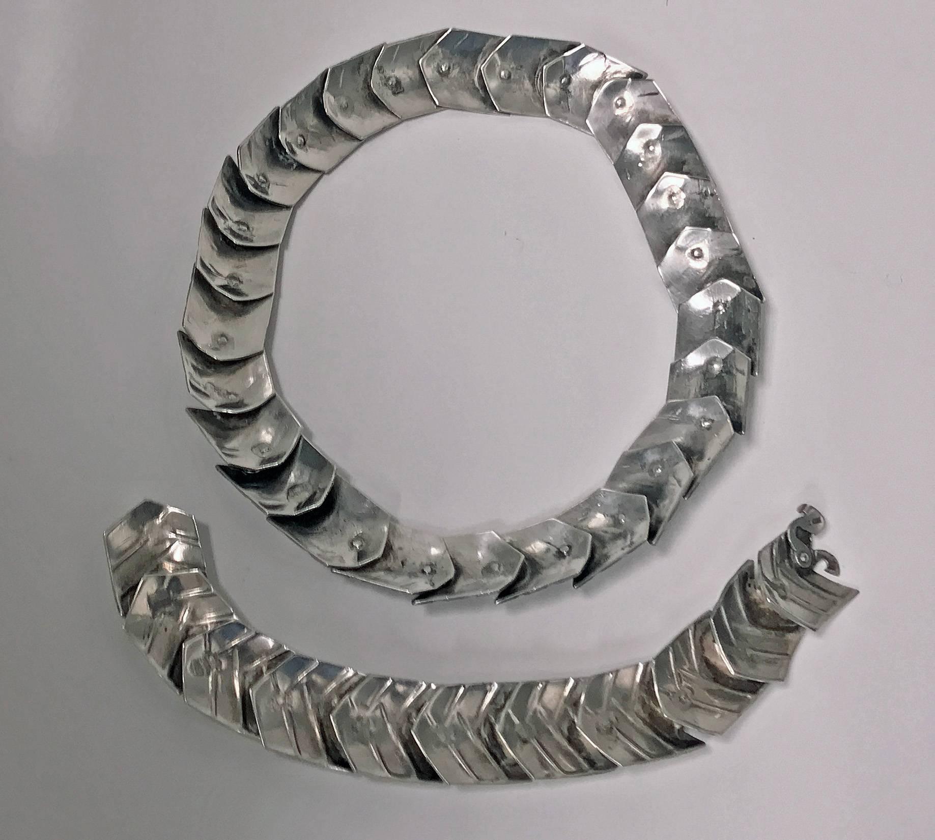 South American Sterling Necklace and matching Bracelet, C.1950 For Sale 1