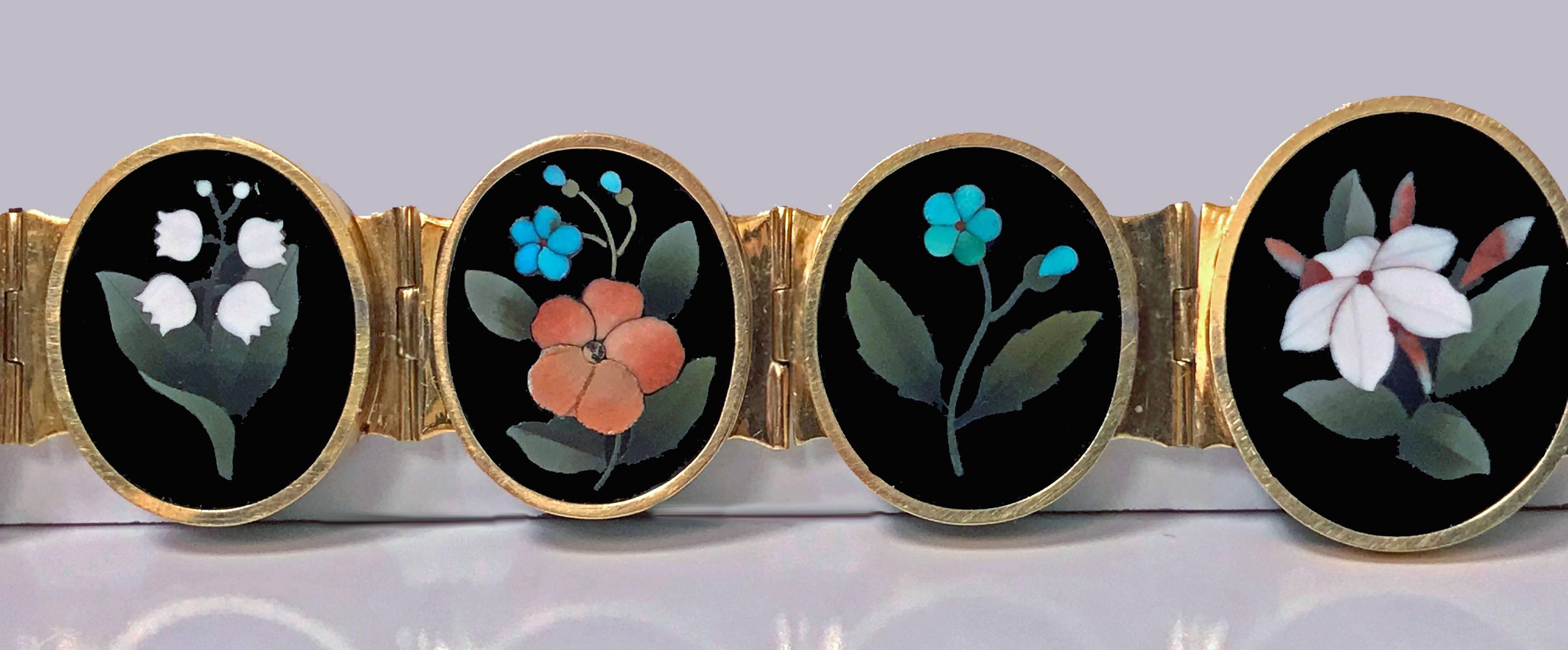 Very Fine 19th Century 18 Karat Gold Pietra Dura Bracelet, Italy, circa 1875 In Good Condition In Toronto, ON