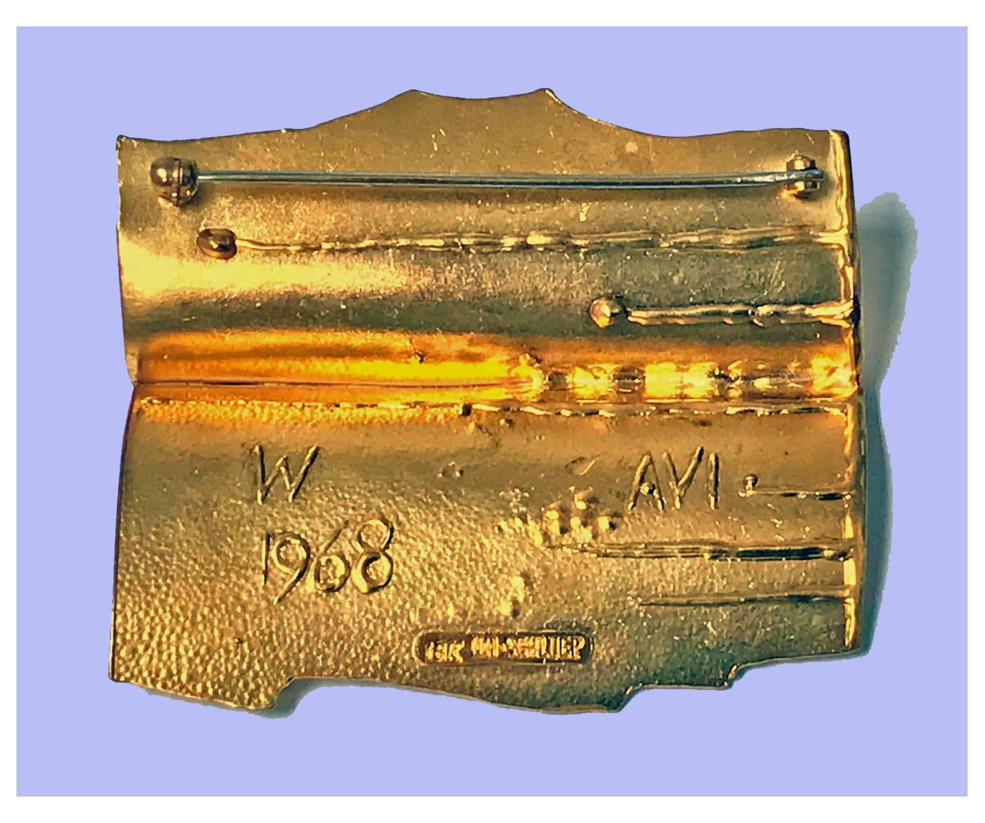 Walter Schluep 18 Karat Abstract Brooch Pin, circa 1970 1