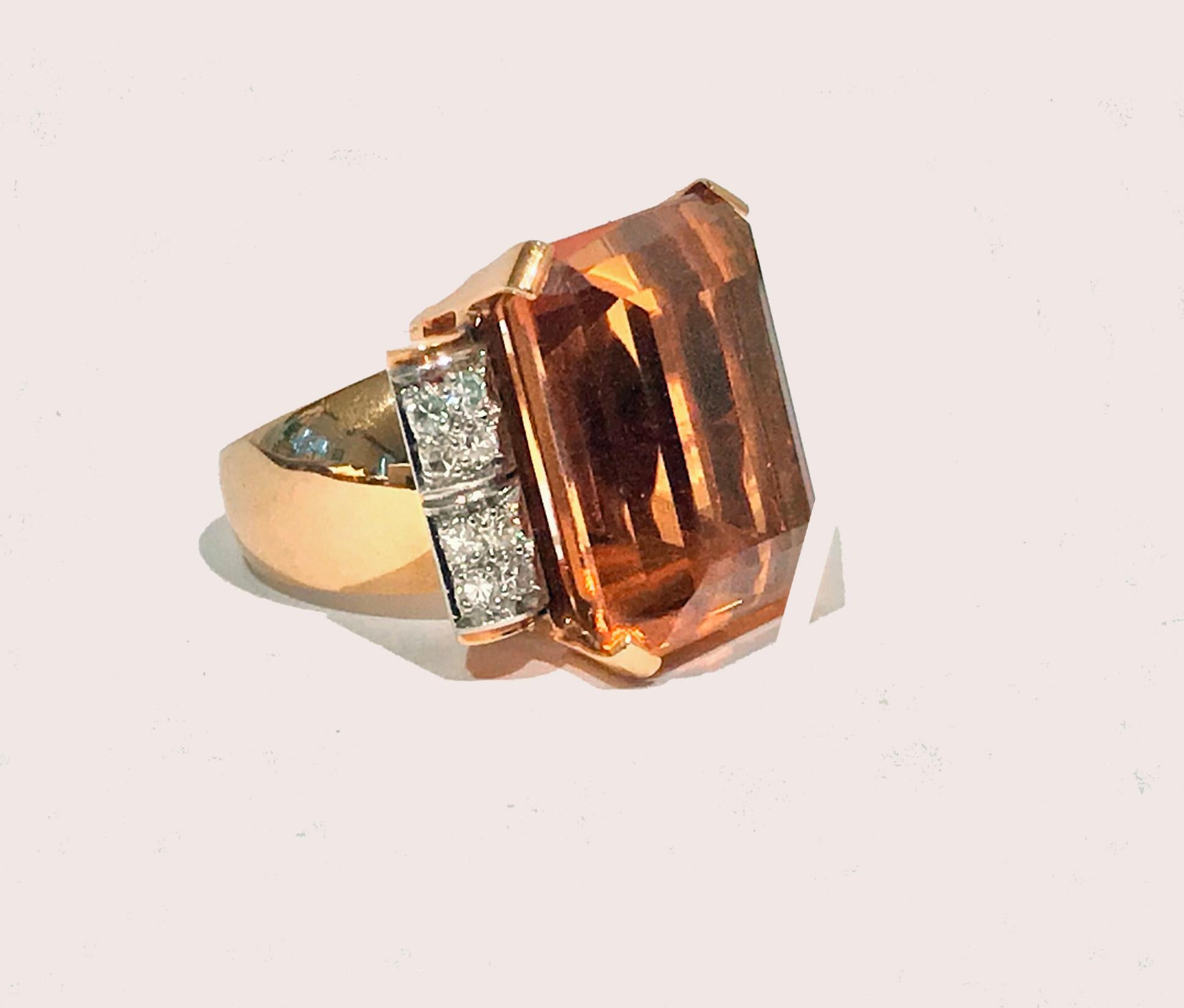 18 Karat Citrine and Diamond Ring In Good Condition In Toronto, ON