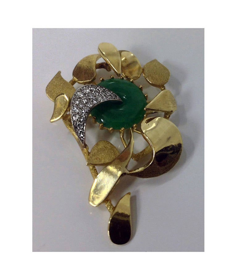 Jade Diamond Gold Flower In Excellent Condition In Toronto, ON