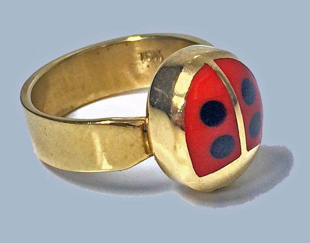 Walter Schluep 18K Red Enamel Ladybug Ring. The handmade Ring with ladybird top, plain shank. Ring size 6.5. Signed Schluep 18K and WS trademark. Item Weight: 9.84 grams. Original Schluep Box.Spanish born and Geneva trained, Schluep emigrated to