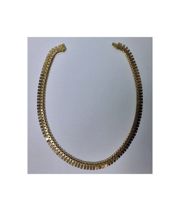 French Retro Gold Brick Pattern Necklace In Excellent Condition In Toronto, ON