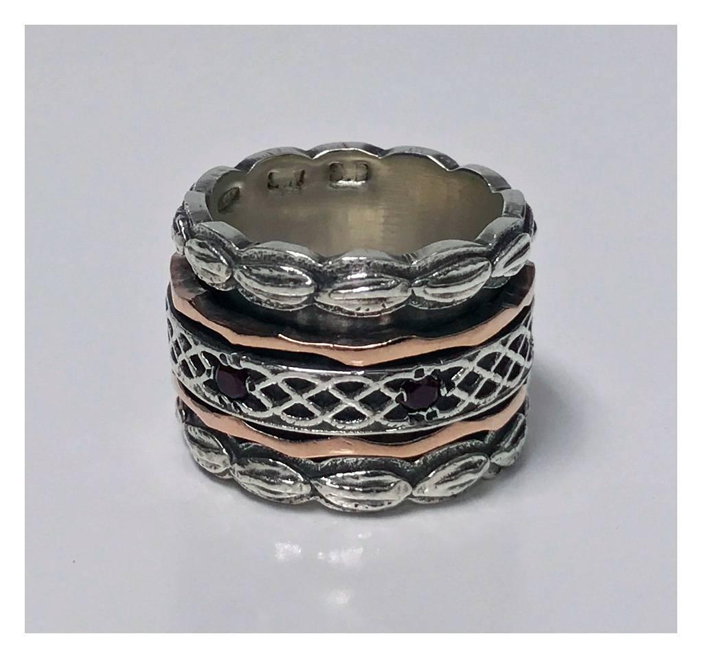 white gold spinner ring