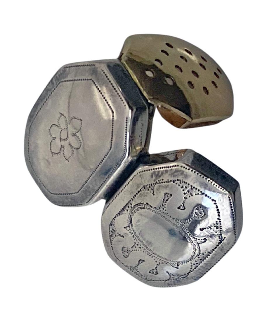 Georgian Silver Vinaigrette very small in size Joseph Willmore Birmingham 1814 For Sale 1