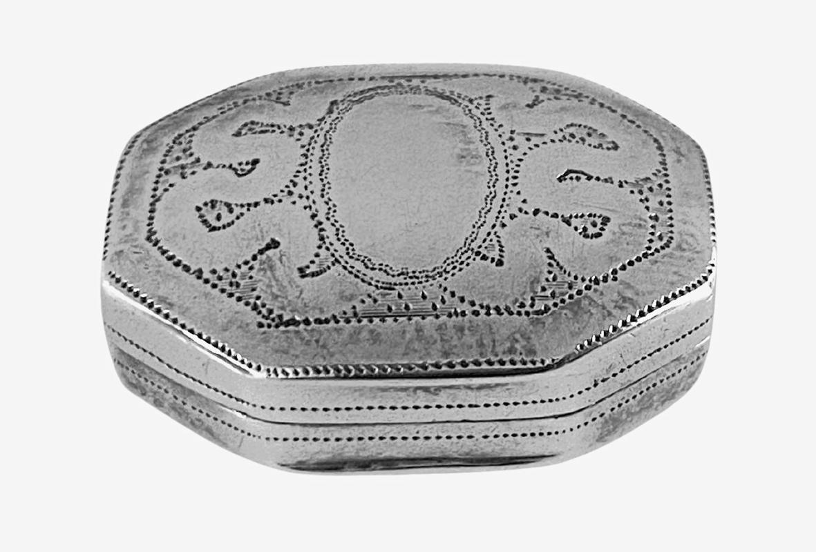 Georgian Silver Vinaigrette very small in size Joseph Willmore Birmingham 1814 For Sale 5