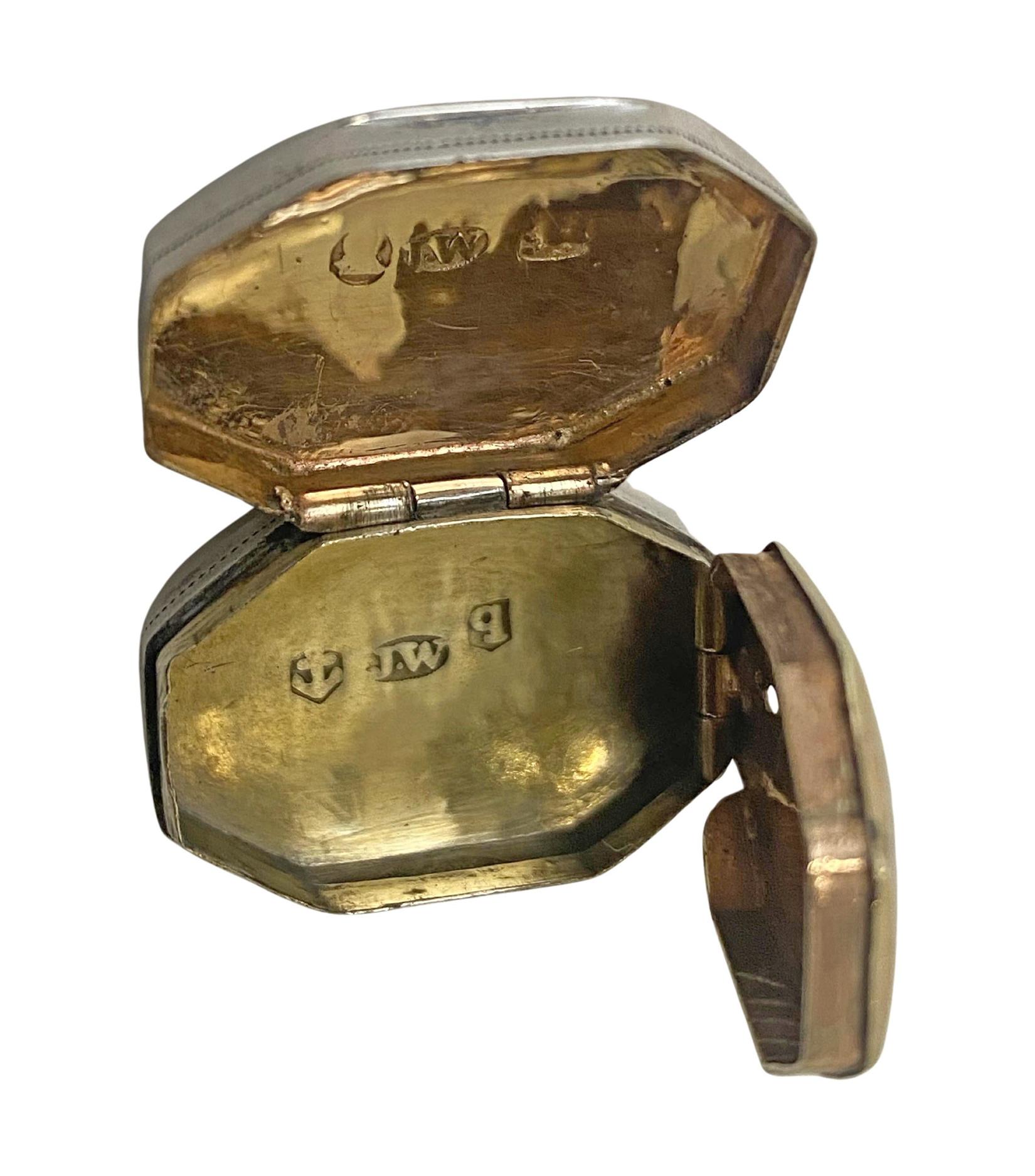 Georgian Silver Vinaigrette very small in size Joseph Willmore Birmingham 1814 For Sale 4