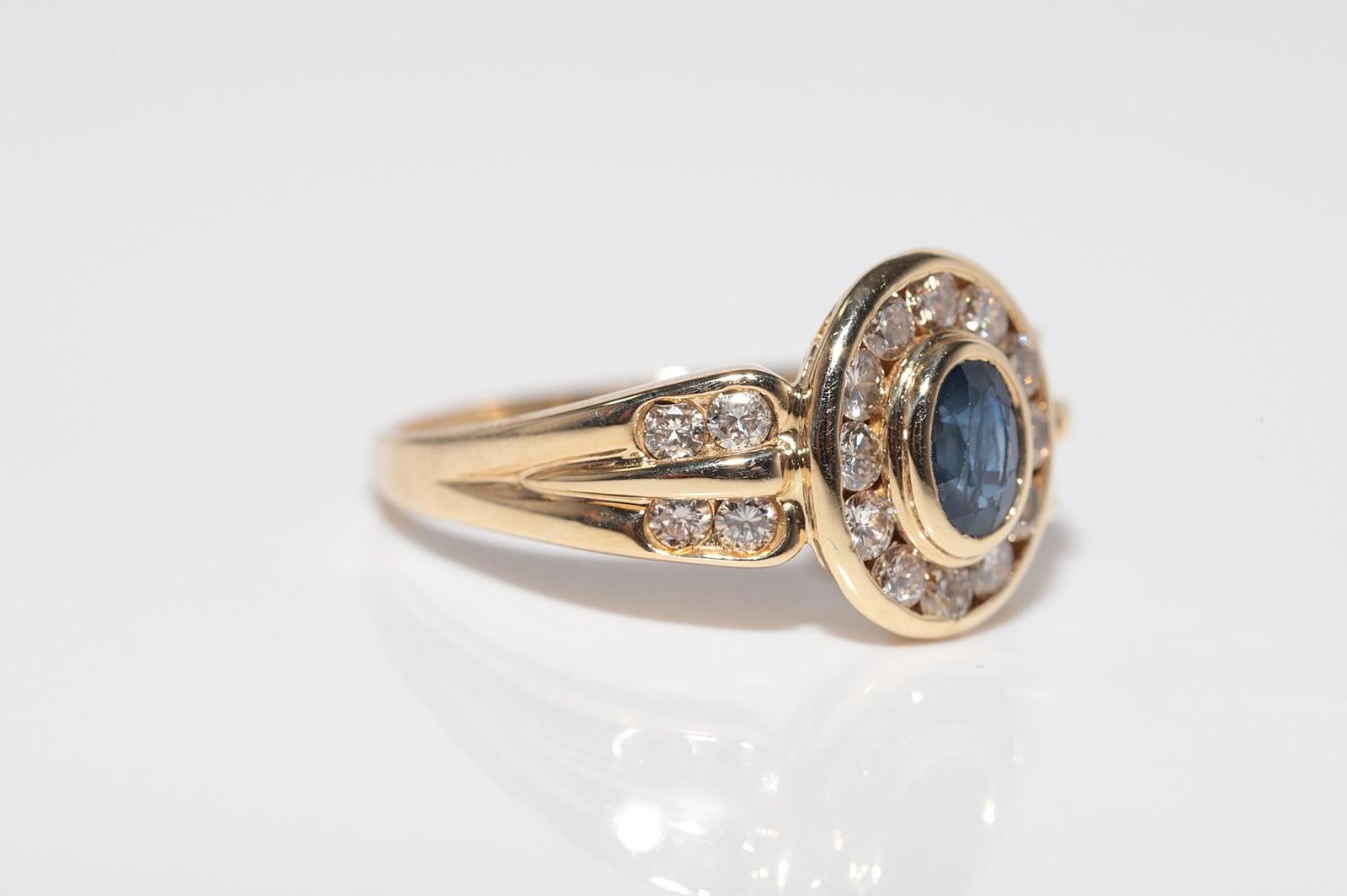 Vintage CIRCA 1980s 18k Gold Natürlicher Diamant Ovalschliff Saphir Dekorierter Ring im Angebot 3