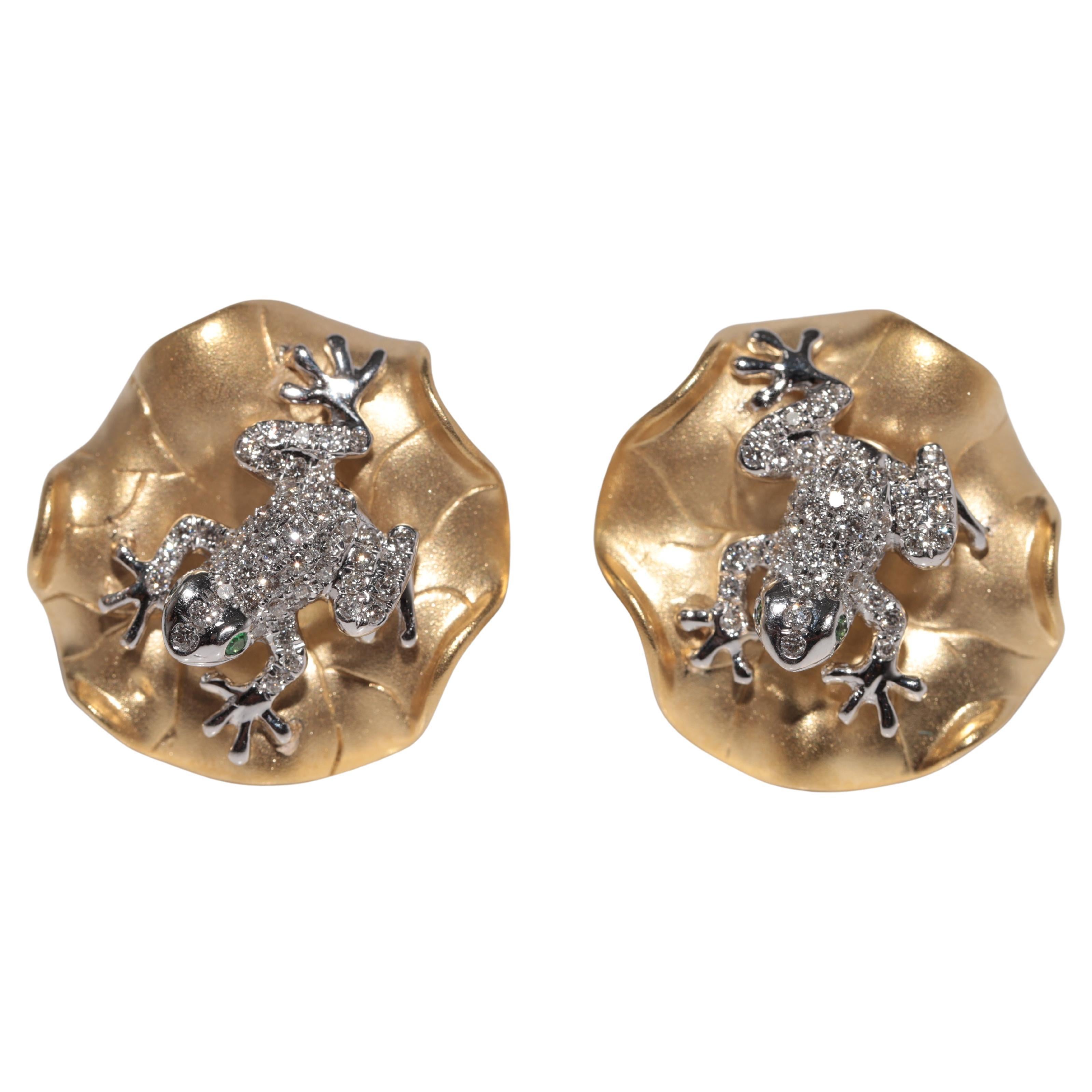 Vintage CIRCA 1990s 18k Gold Natürlicher Diamant und Smaragd Frosch Design Ohrring