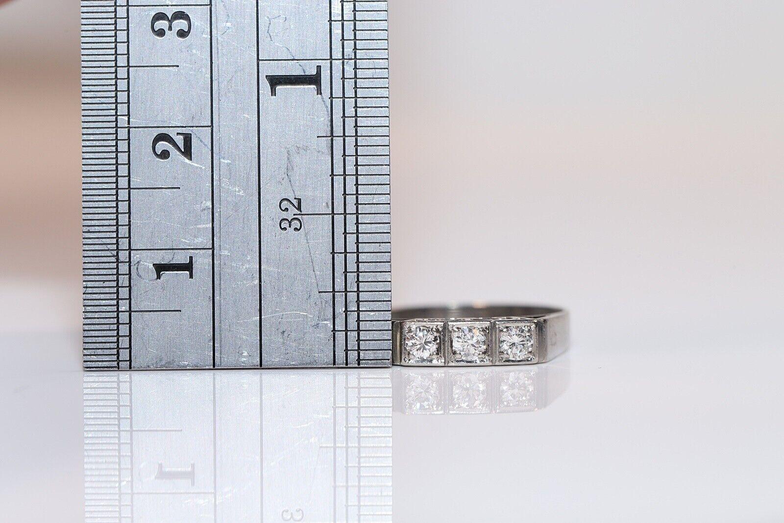 Anello antico CIRCA 1920 in oro 18 carati con diamanti naturali decorati in vendita 2