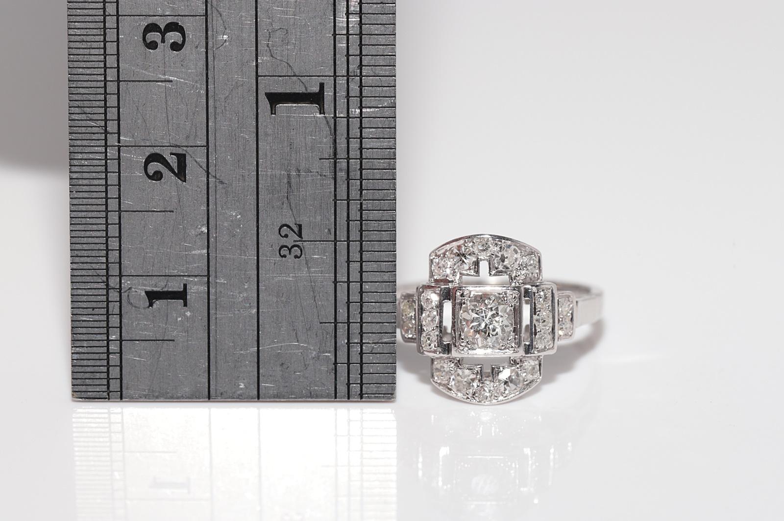 Anello antico CIRCA 1930 Art Decor in platino e diamanti naturali in vendita 10