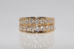 Vintage Circa 1980s 18k Gold Natural Diamond Decorated Band Ring