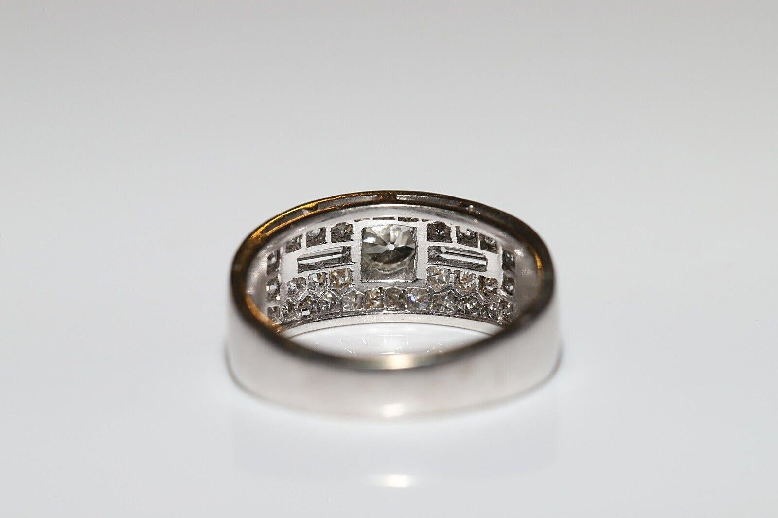 Vintage CIRCA 1980er Jahre 18k Gold natürlichen Diamanten verziert Cluster Ring (Retro) im Angebot