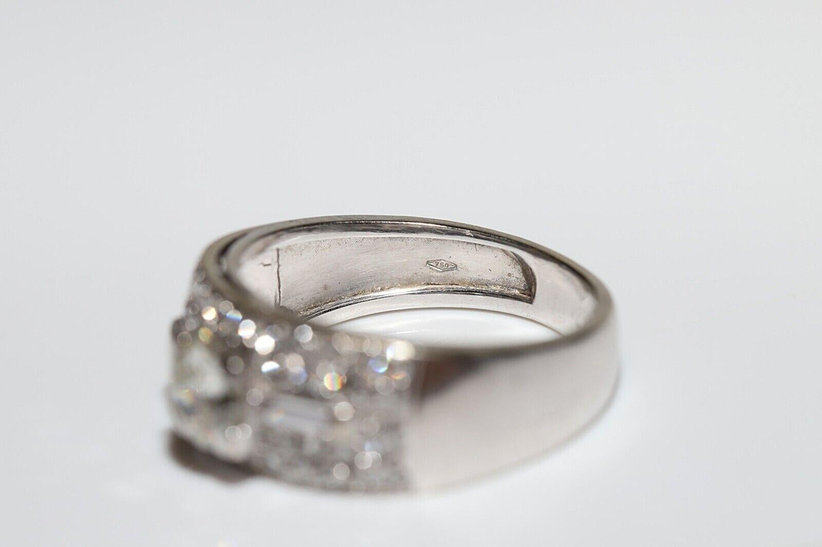 Vintage CIRCA 1980er Jahre 18k Gold natürlichen Diamanten verziert Cluster Ring (Brillantschliff) im Angebot