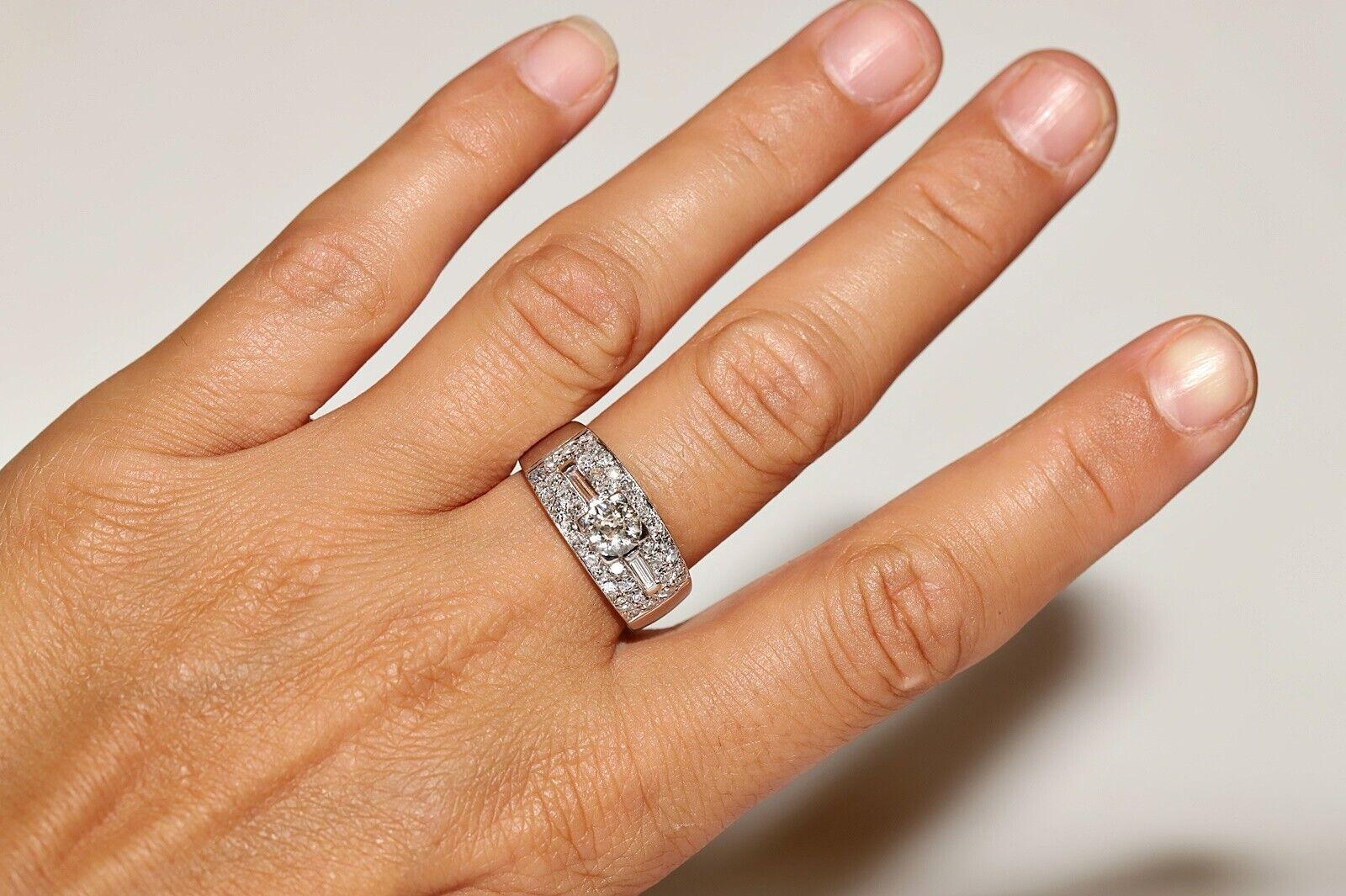 Vintage CIRCA 1980er Jahre 18k Gold natürlichen Diamanten verziert Cluster Ring im Angebot 3