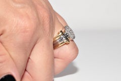 Vintage Circa 1980s 18k Gold Natural Diamond Decorated Strong Ring