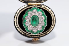 Bague d'occasion neuve en or 18 carats, ornée de diamants naturels et d'émeraudes, en très bon état