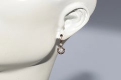 Antiguo Circa 1900s Pendiente Solitario de Diamante Natural de Corte Rosa de Oro de 8k