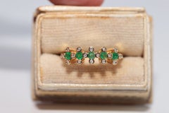 18k Gold Natural Diamond And Emerald Decorated Band