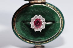 Vintage Circa 1990s 18k Gold Natural Diamond And Oval Cut Ruby Decorated Ring