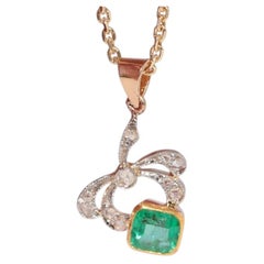 Antique Circa 1910s 18k Gold Natural Rose Cut Diamond Emerald Necklace