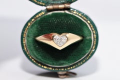 Newly Made 18k Gold Natural Heart Cut Diamond Decorated Solitaire Ring