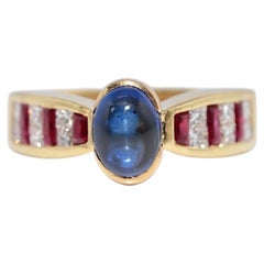 Vintage Circa 1990s 18k Gold Natural Diamond And Ruby Cabochon Cut Sapphire Ring