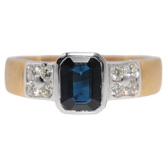 Vintage Circa 1980s 18k Gold Natural Diamond Sapphire Decorated Ring
