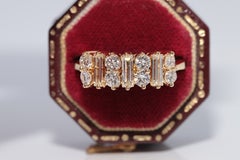 Vintage Circa 1980s 18k Gold Natural Diamond Decorated Band Ring