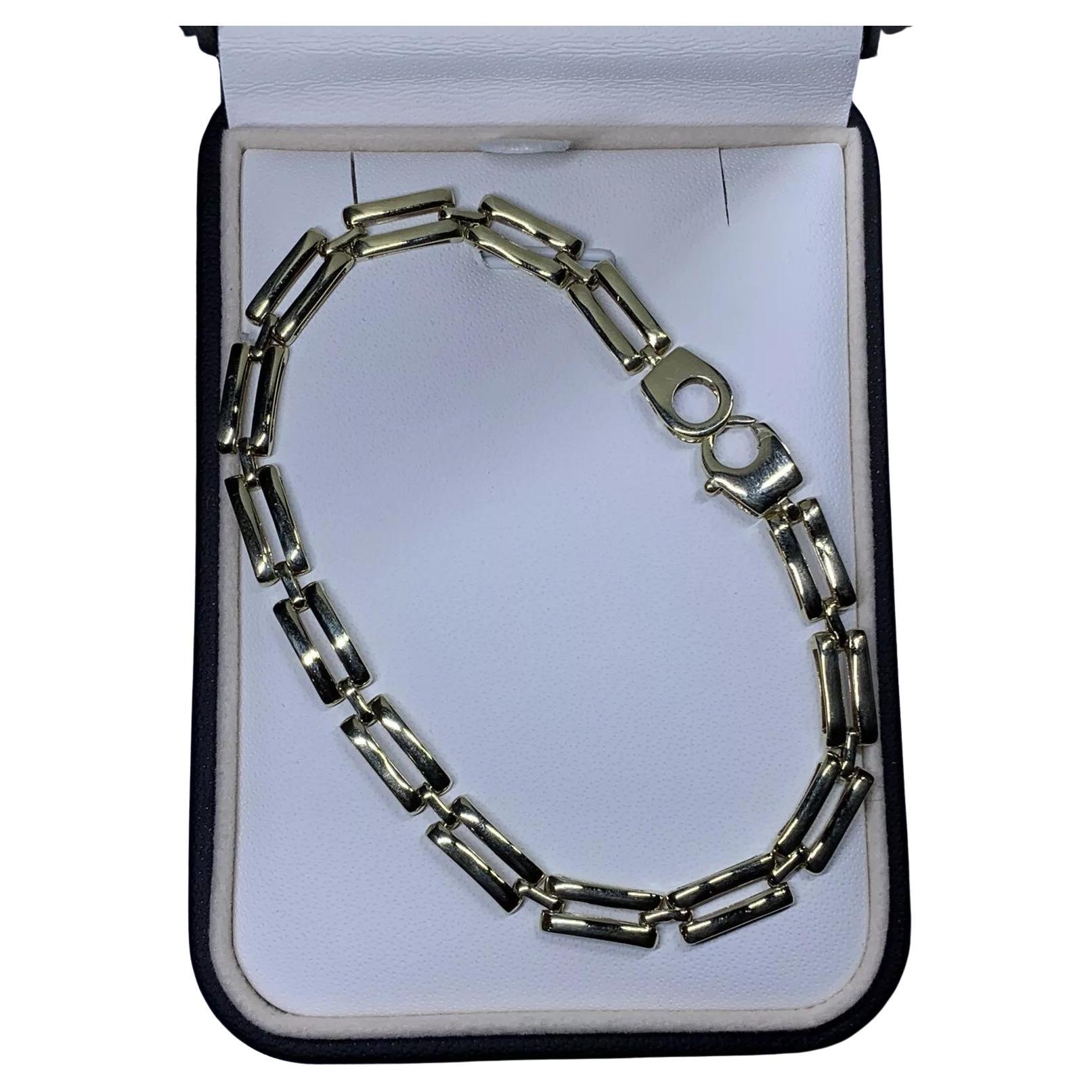 Bracelet large en or jaune avec chaîne cubaine à maillons serrés
