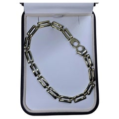 Bracelet large en or jaune avec chaîne cubaine à maillons serrés