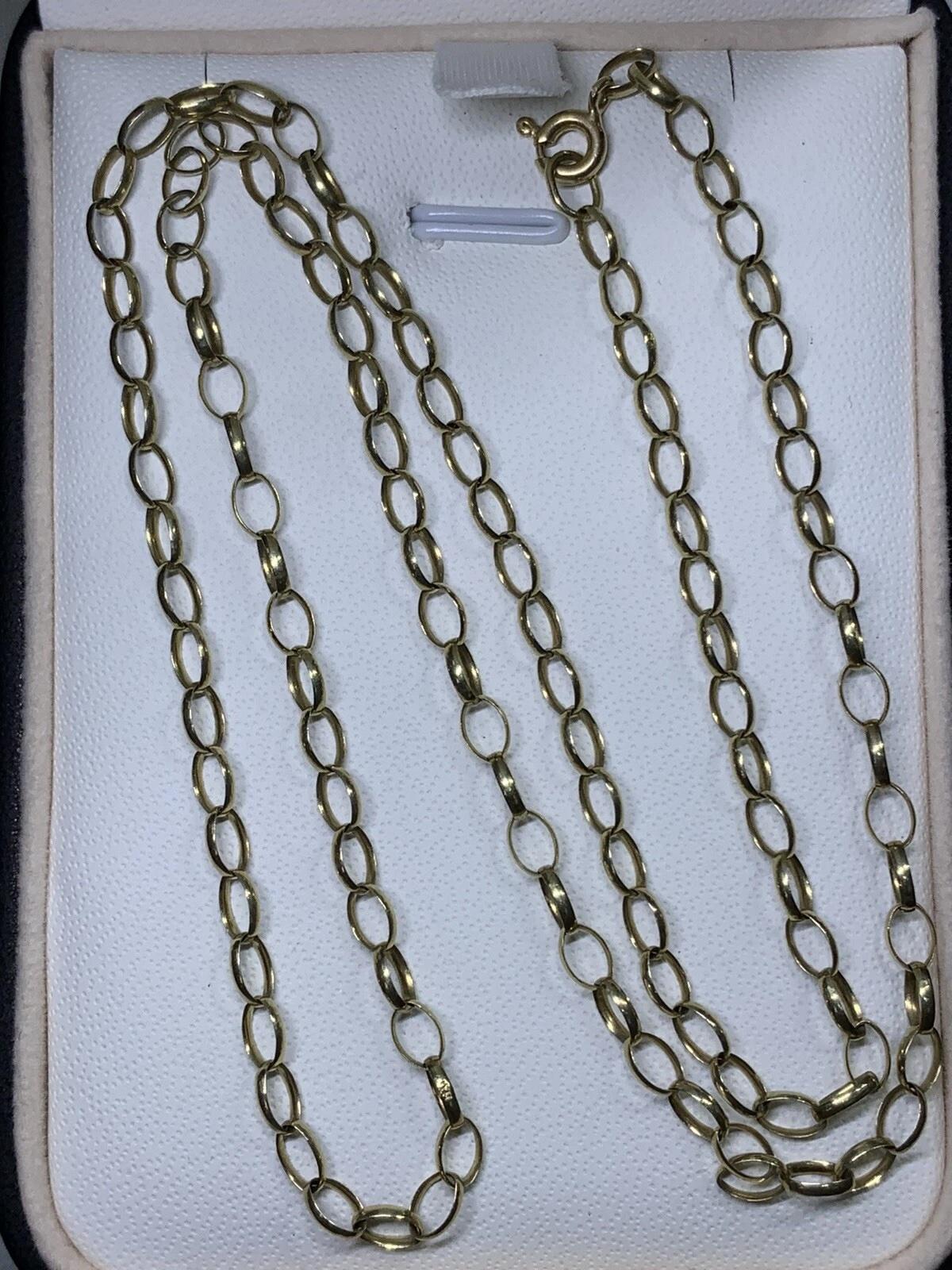 Collier en or jaune 9ct à maillons, unisexe, ancien, 20 pouces.

Collier en chaîne cubaine massive en or jaune 9k uni.

Chaîne à maillons cubains en or massif.

Collier à larges maillons en or jaune 9ct.

Poids de 4,3 g

Poinçonné.

Évaluation