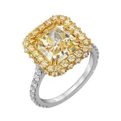 Tamir GIA Certified 3.78 Carat Fancy Light Yellow Diamond Gold Platinum Ring 2