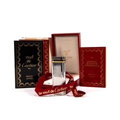 Briquet Cartier « Les Must » vintage avec saphir cabochon, dans son coffret, 1990
