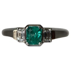 Art Deco Platinum Colombian Emerald Ring, 0.36Ct, VS Clarity Art Deco Platinum Colombian Emerald Ring, 0.36Ct, VS Clarity