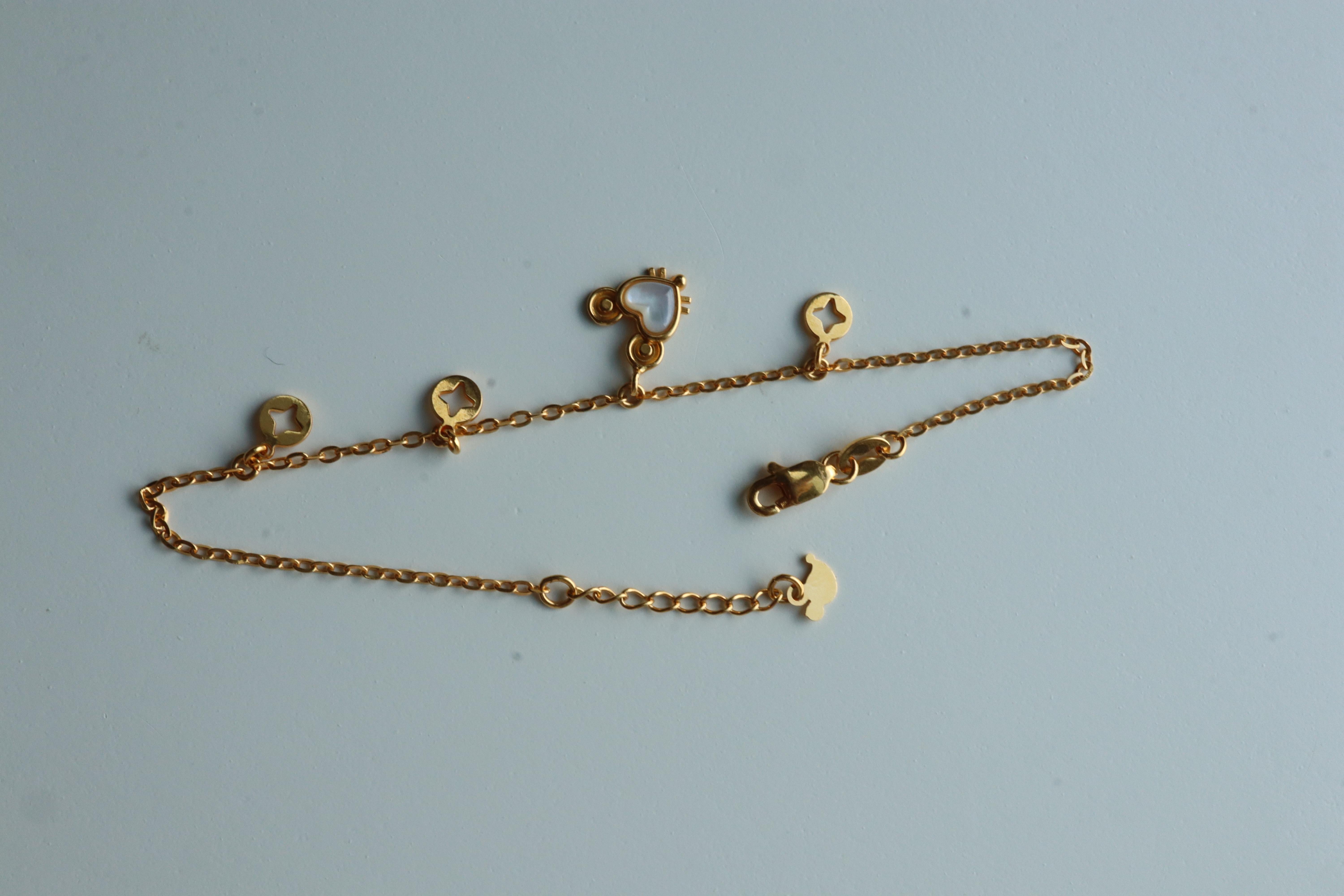 Bracelet en or 22k 916-Bracelet à breloques 4,6g en vente 2