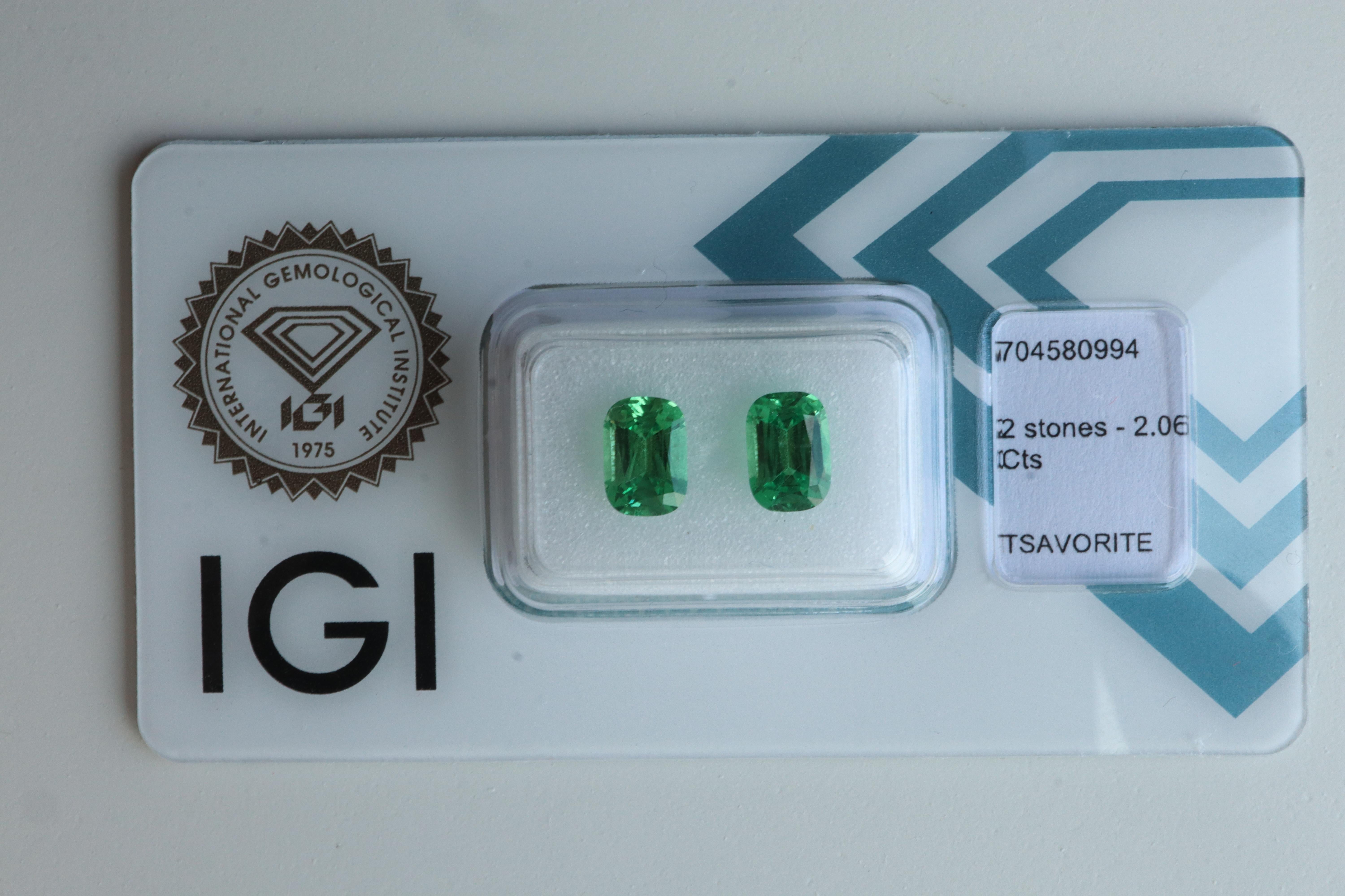 Zertifiziertes 2,06 Karat Tsavorit-Granat-Paar - Top-Qualität, lebendig und makellos (Art déco) im Angebot
