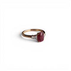 Anillo con un rubí de Birmania de 1,15 ct certificado por el GIA, sin tratar térmicamente, con diamantes naturales, en oro macizo de 18k