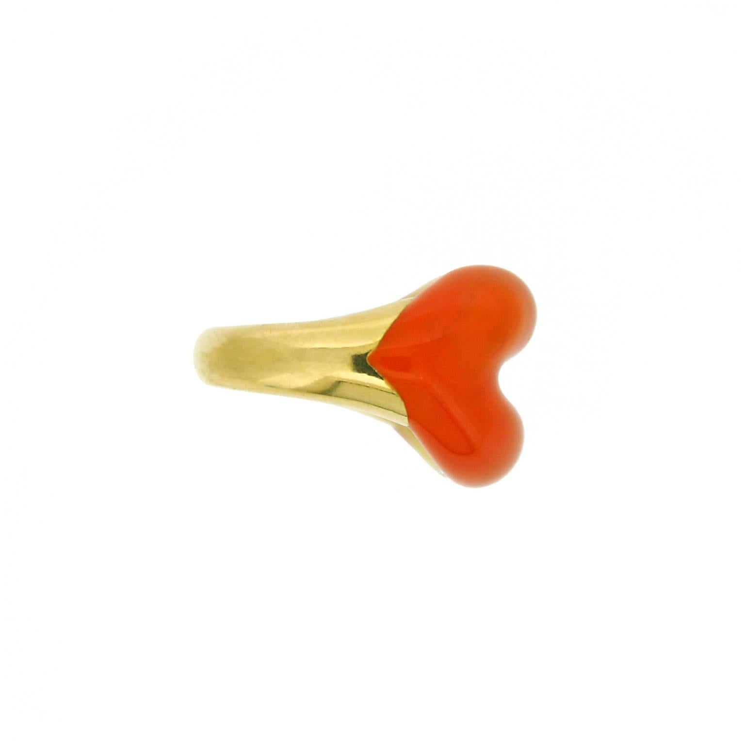 Hotlips ring from the Enamel collection. 
Orange enamel and 18ct yellow gold ring.  
18ct yellow gold polished finish. 
Finger size 51 but can be sized. 
Total weight 18.8 grams.  
Hallmarked Solange Ltd..
