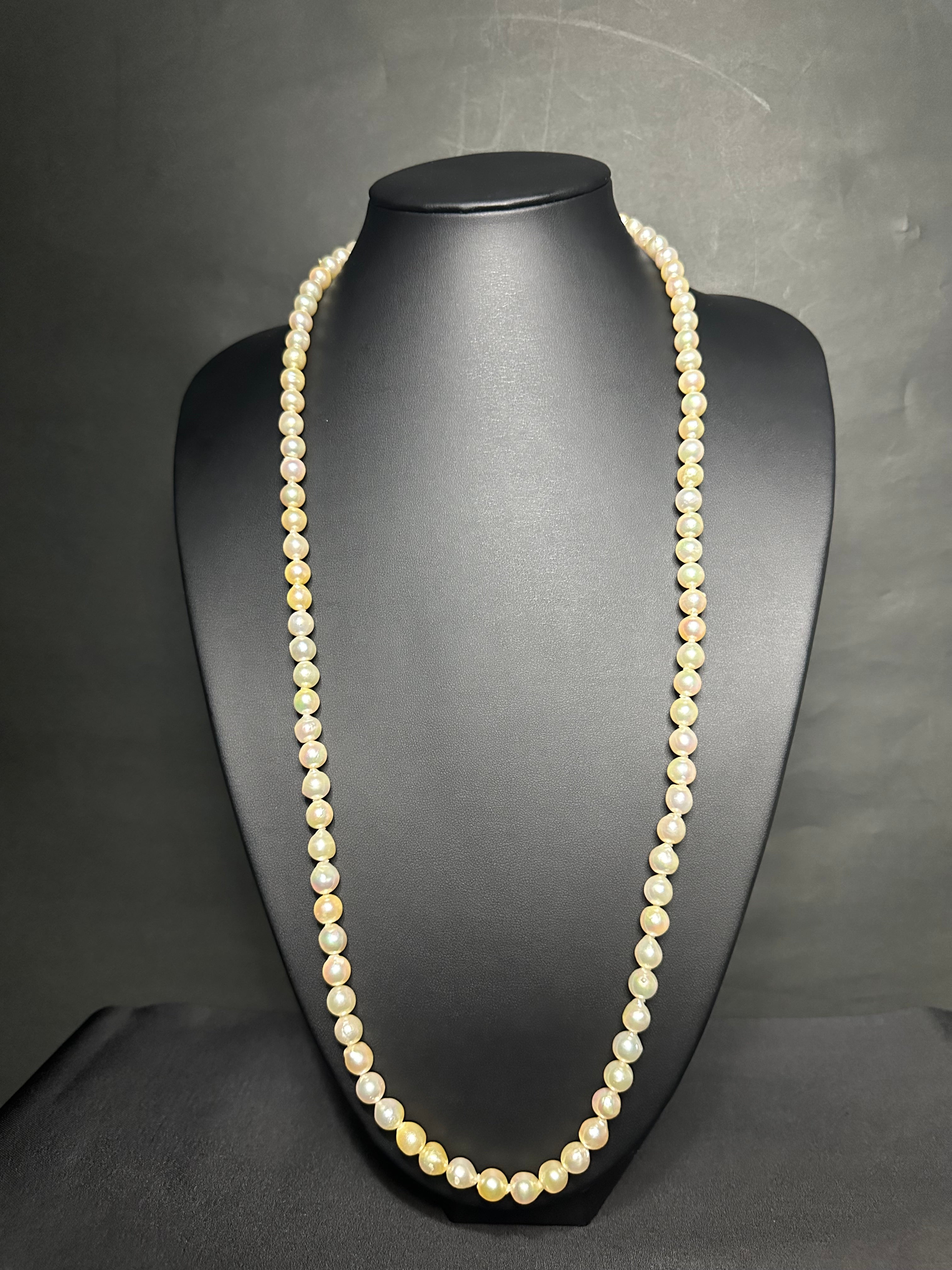IRIS PARURE Beni Akoya 8.5mm×94 Pearl Necklace, Non Colored & Non Bleached Pearl