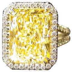 Fancy Yellow Flawless Diamond Ring