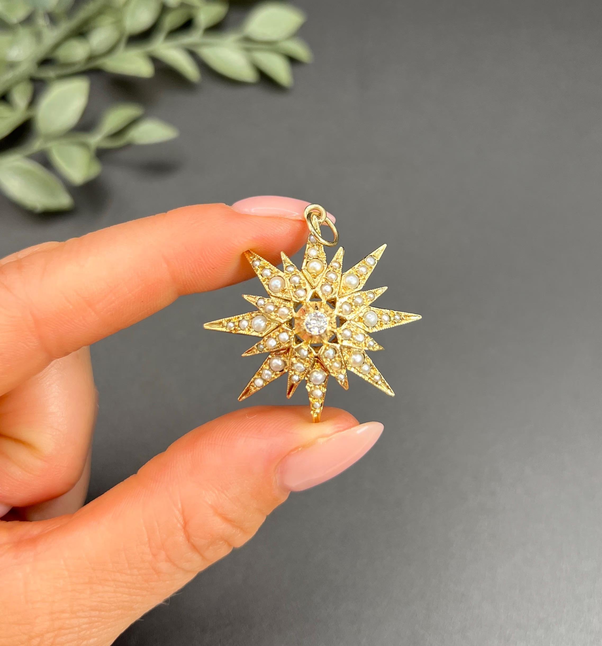 Pendentif étoile en or jaune 9ct avec diamants et perles de rocaille, poinçonné Londres 1974 en vente 1